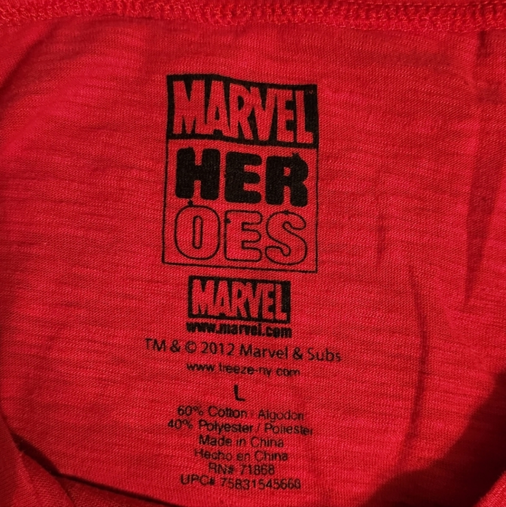 Marvel Heros shirt, junior's size large, color red - Picture 3 of 6